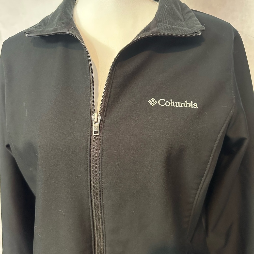 Columbia Women's Black Ski Jacket - Picture 4 of 10